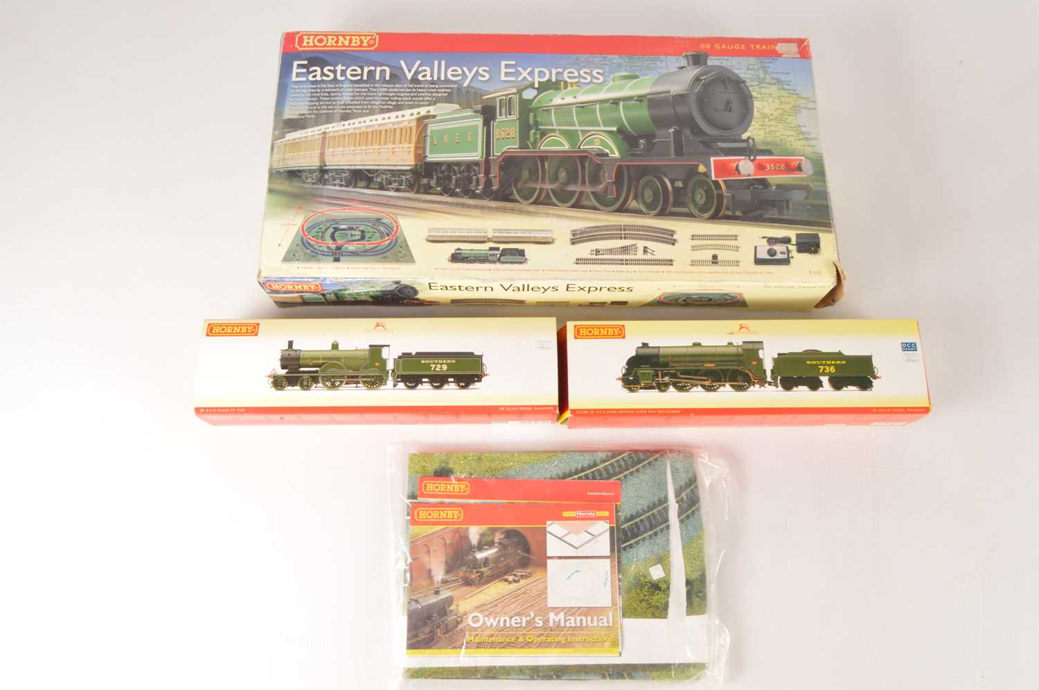 Lot 63 - Hornby Passenger set with further  Locomotives in original boxes 00 gauge   (3)