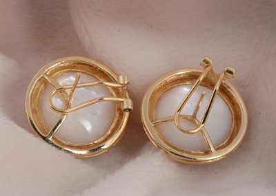 Lot 22 - A pair of continental 14k marked 14k Mabe pearl ear studs