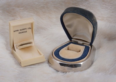 Lot 80 - Two art deco ring boxes