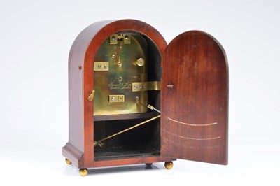 Lot 2 - An Edwardian period mantle clock from Barraud & Lund of London