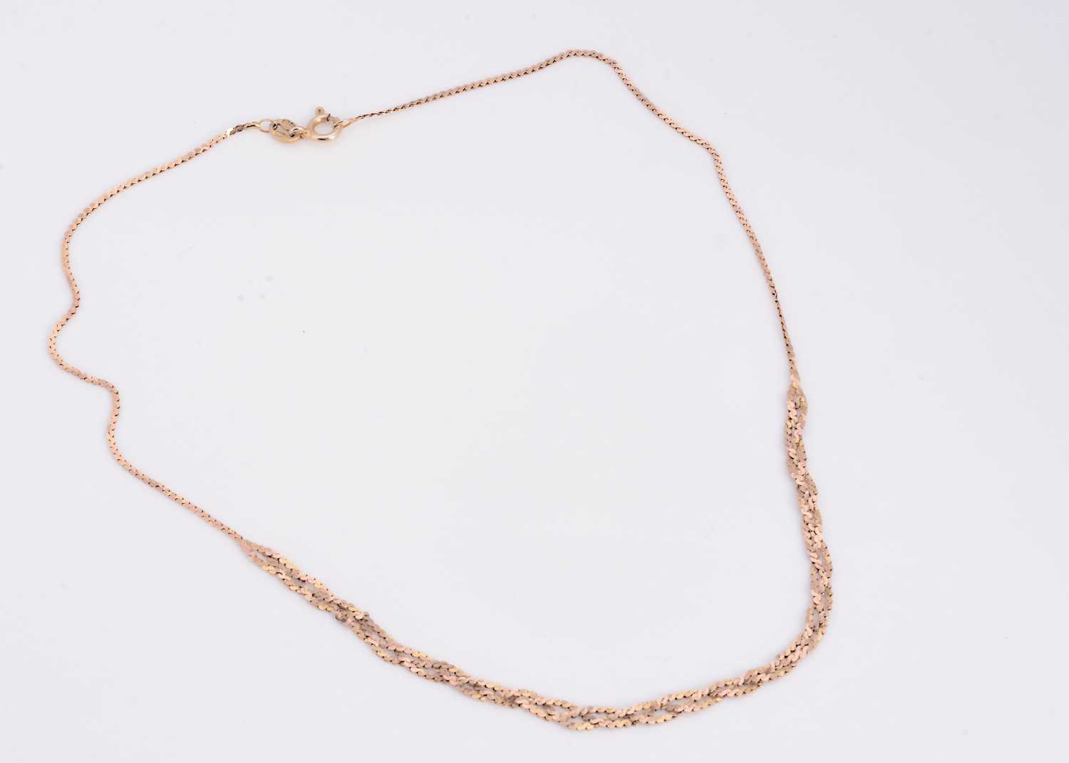 Lot 1 - A 9ct gold necklace