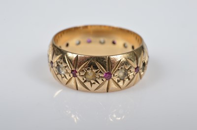 Lot 35 - A collection of 9ct gold items