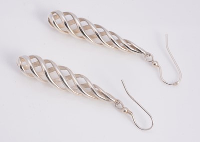 Lot 66 - A pair of silver in the style of Tiffany & Co spiral drop earrings, in turquoise box marked Tiffany & Co
