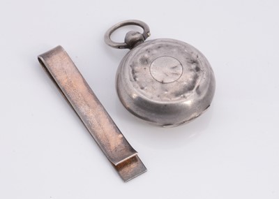 Lot 85 - A collection of silver & white metal items