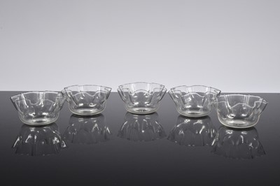 Lot 1 - A collection of 19th and 20th century glass