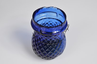 Lot 27 - A collection of Art Deco period night lights