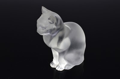 Lot 41 - A modern Lalique Glass pussy cat