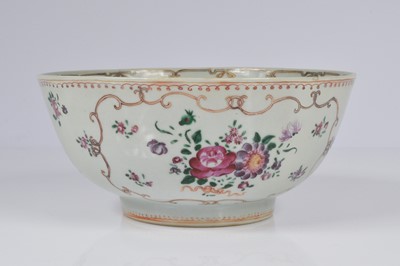 Lot 71 - Four items of Chinese porcelain