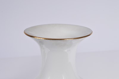 Lot 71 - Four items of Chinese porcelain