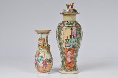 Lot 75 - Five Chinese Canton porcelain items