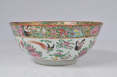 Lot 75 - Five Chinese Canton porcelain items