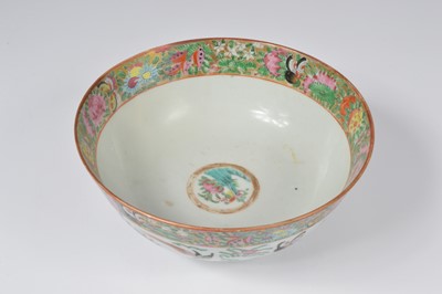 Lot 75 - Five Chinese Canton porcelain items