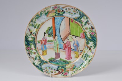 Lot 75 - Five Chinese Canton porcelain items