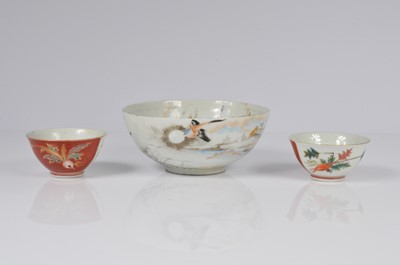 Lot 78 - A group of Chinese and Japanese and Far Eastern porcelain items