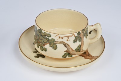 Lot 81 - An early 20th century Japanese earthenware trio set