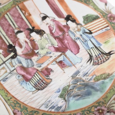 Lot 88 - A late 19th century or early 20th century Chinese Cantonese porcelain bowl