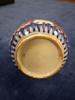 Lot 89 - Seven various Chinese porcelain items