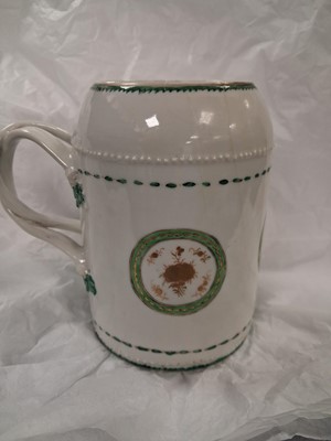Lot 89 - Seven various Chinese porcelain items